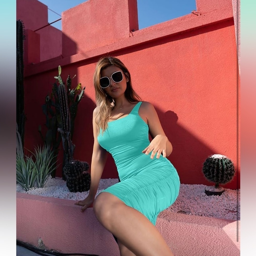Sexy Tank Top Bodycon Ruched
Sleeveless Basic Midi Party Dress
8080 - Picture 7 of 7